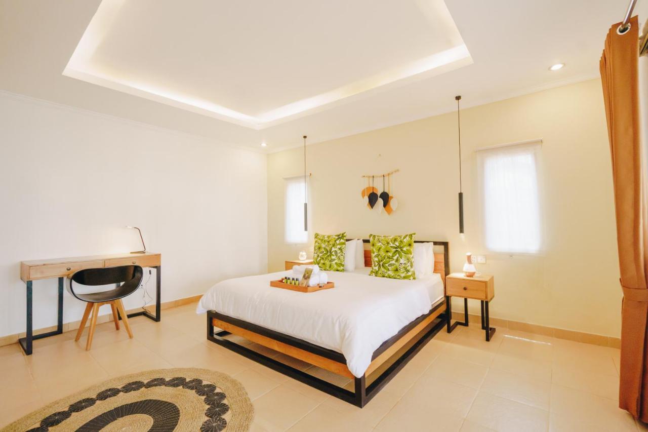 Villa Orked 3 With Family Room Seminyak Dış mekan fotoğraf