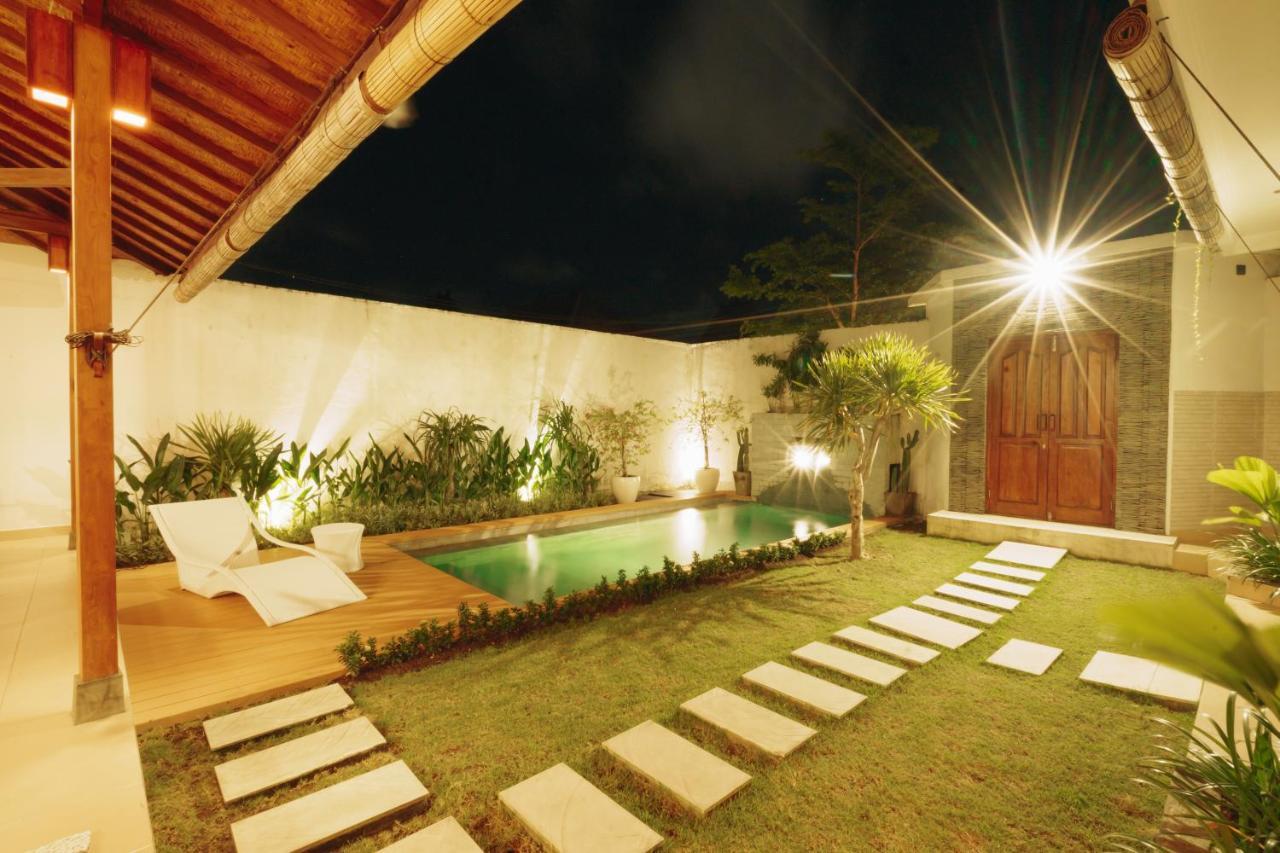 Villa Orked 3 With Family Room Seminyak Dış mekan fotoğraf