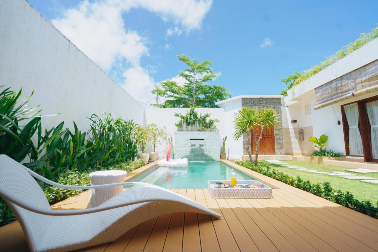 Villa Orked 3 With Family Room Seminyak Dış mekan fotoğraf